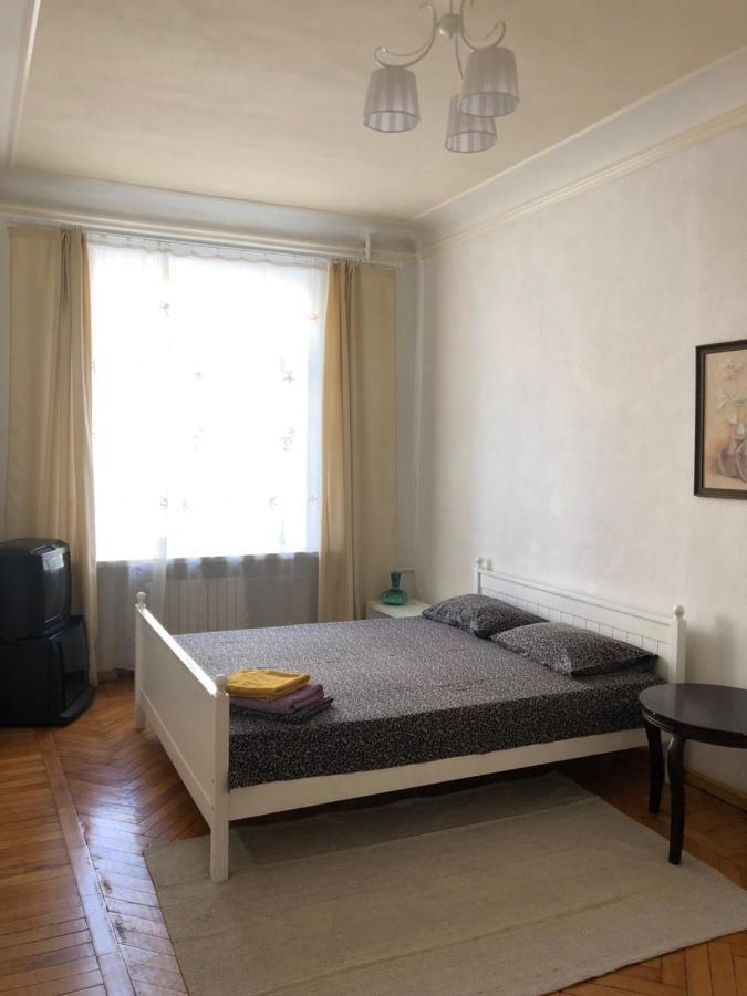 Apartment просторные в историческом центре харькова *